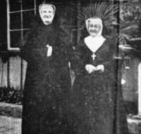 Madre Juana Paoli y María del Pilar-primeras Hnas. en Lota